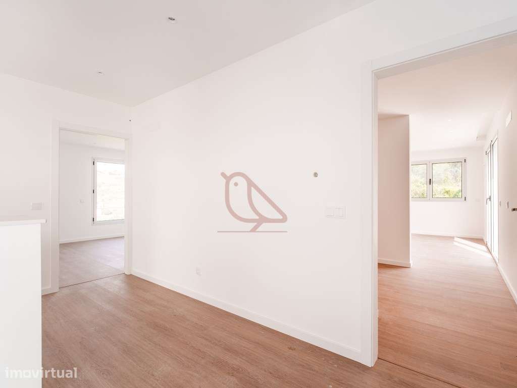 Moradia Isolada T4 Contemporânea com Jardim e Acabamentos Premium -...-22