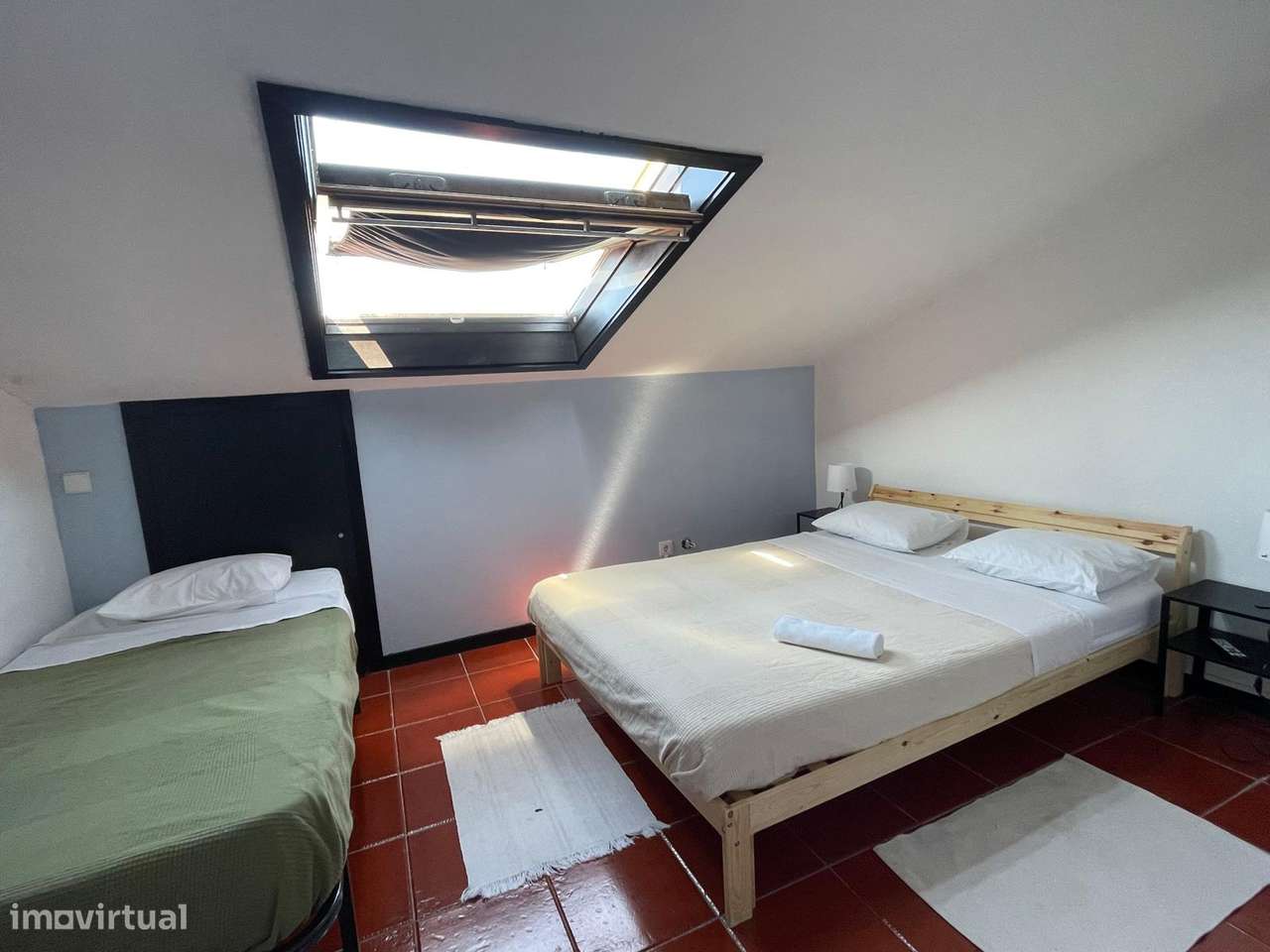 Edifício de comércio e apartamento duplex-12