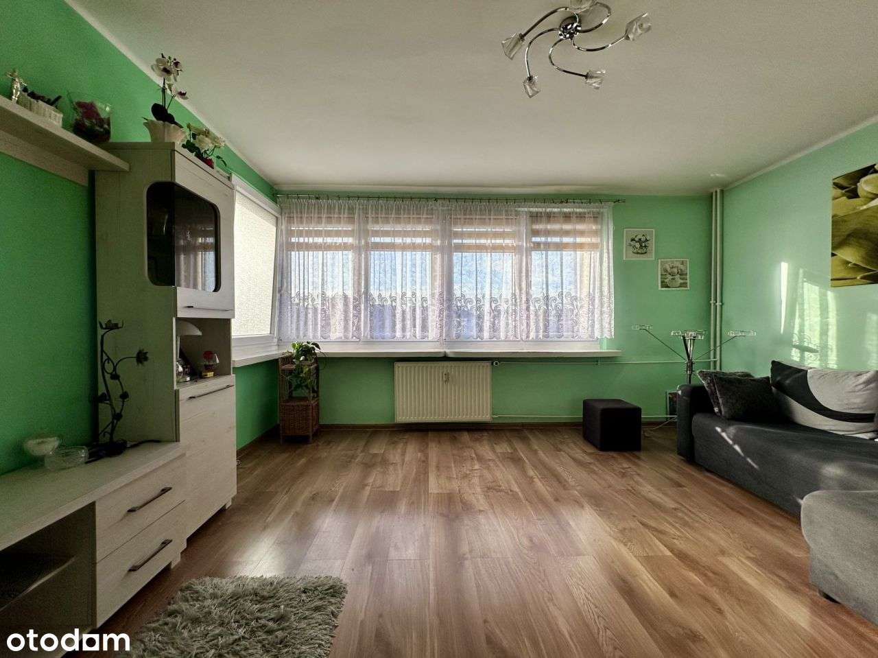 Duża, słoneczna kawalerka | do wprowadzenia od zar-3