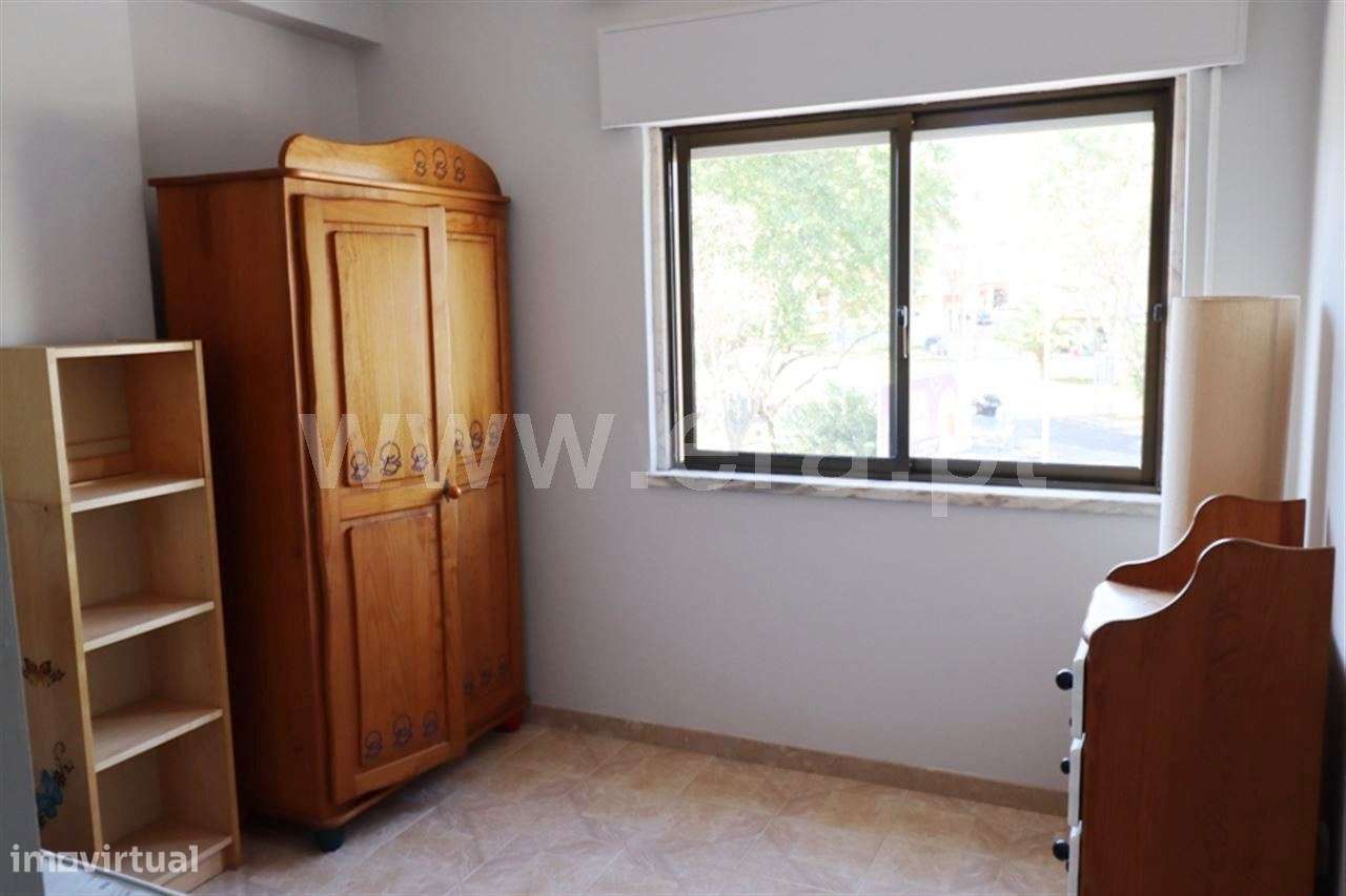 Apartamento T2; Cruz de Pau-5