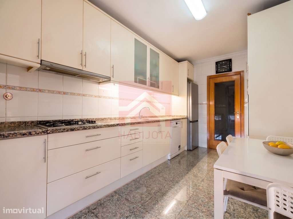 Magnífico Apartamento T2+1 no Centro de Rio Tinto (Avenida da Conduta)-8