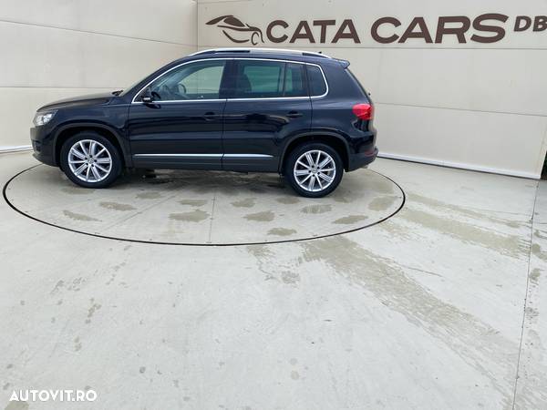 Volkswagen Tiguan 2.0 TDI 4Motion DSG BMT Sport & Style - 8