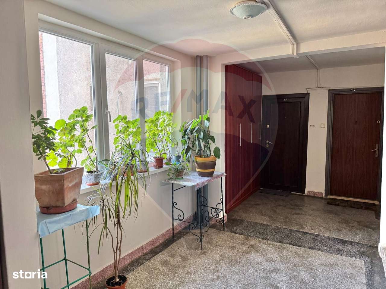 De vânzare apartament cu 2 camere, zona Decebal, str. Sovata-8