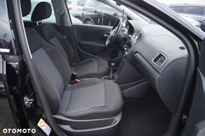 Volkswagen Polo 1.4 16V Trendline - 11