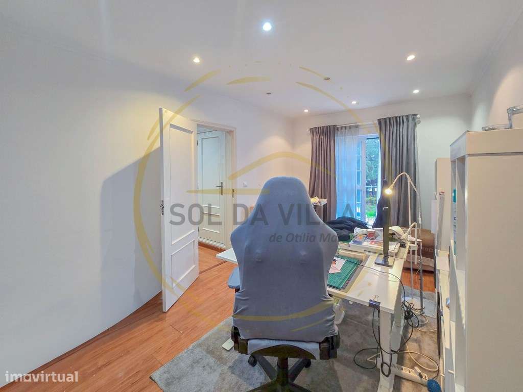 Moradia Geminada T3+2 com garagem - Quinta do Conde - 395.000€-14