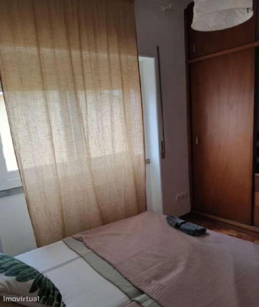 Quarto - localizado em Carcavelos Lisbon - Grande imagem: 5/10