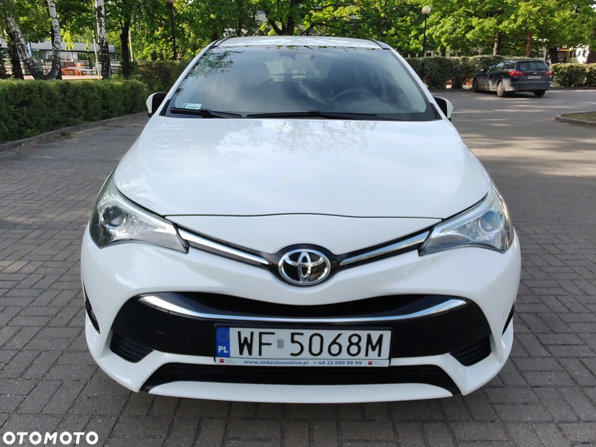 Toyota Avensis 1.8 Premium - 8