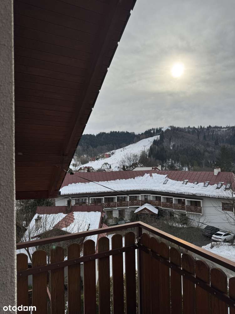 Dom z sześcioma apartamentami-3