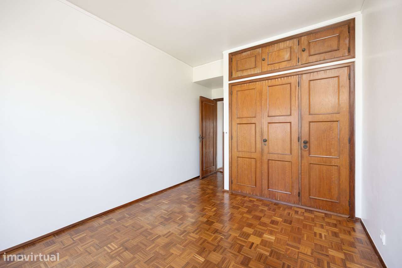 Apartamento T5 | Último Piso | Capuchos, Leiria-32