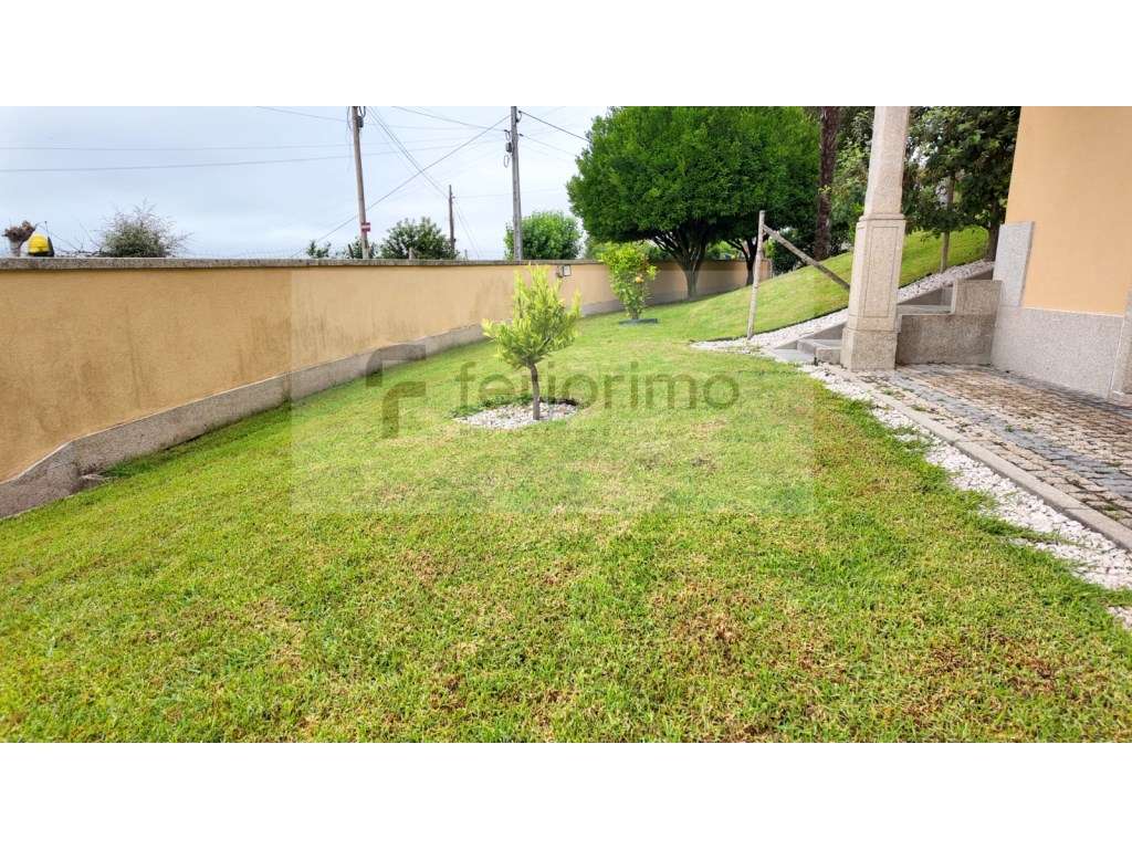 Magnífica Moradia, em zona tranquila-4