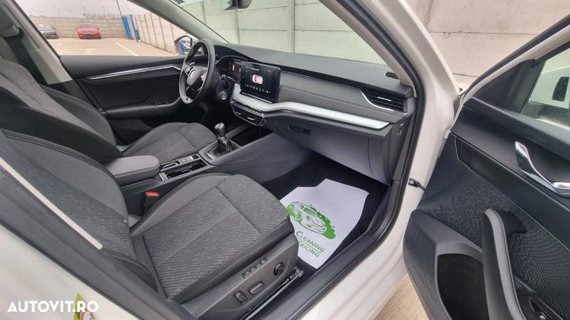 Skoda Octavia 2.0 TDI First Edition - 10