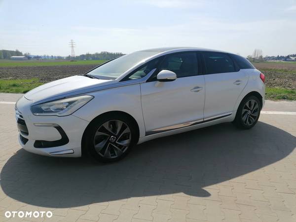 Citroën DS5 2.0 HDi Pure Pearl - 2