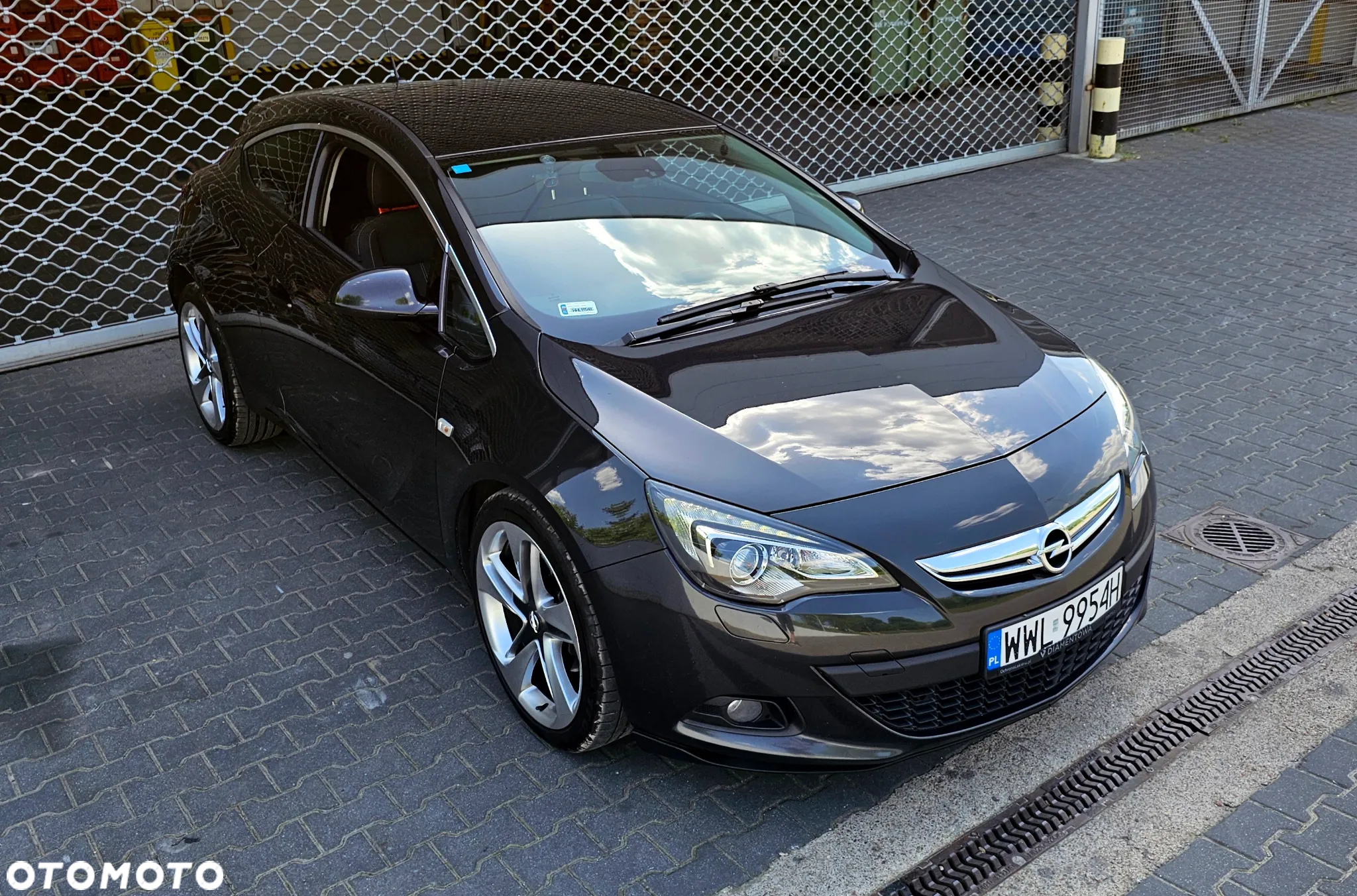 Opel Astra GTC 2.0 CDTI ecoFLEX Start/Stop Edition - 9