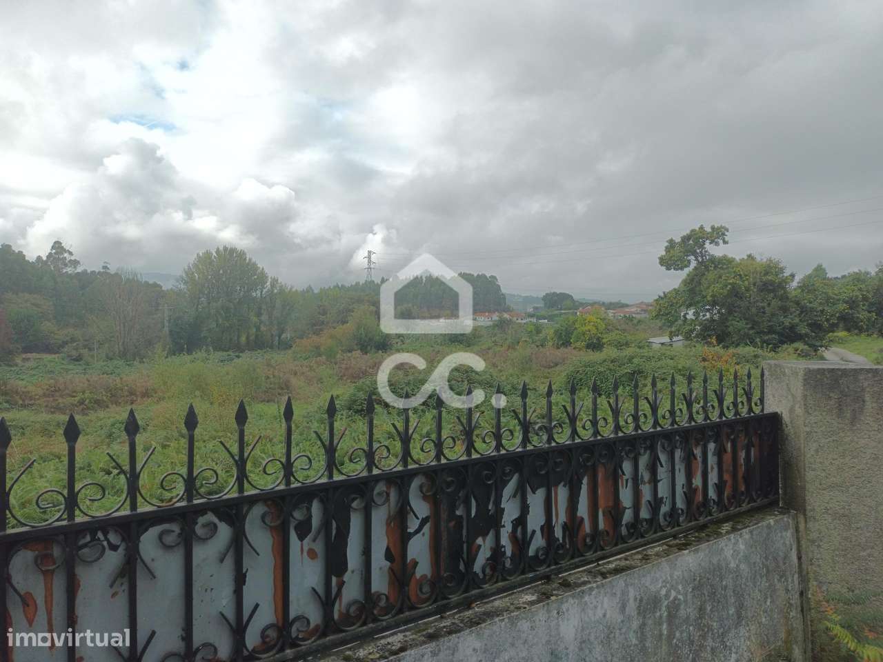 Terreno em Serzedelo - Guimarães - Grande imagem: 4/4