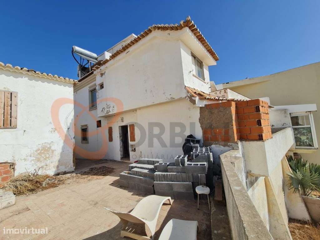 Moradia para venda no centro histórico de Albufeira com vista Mar + T1 - Grande imagem: 3/22