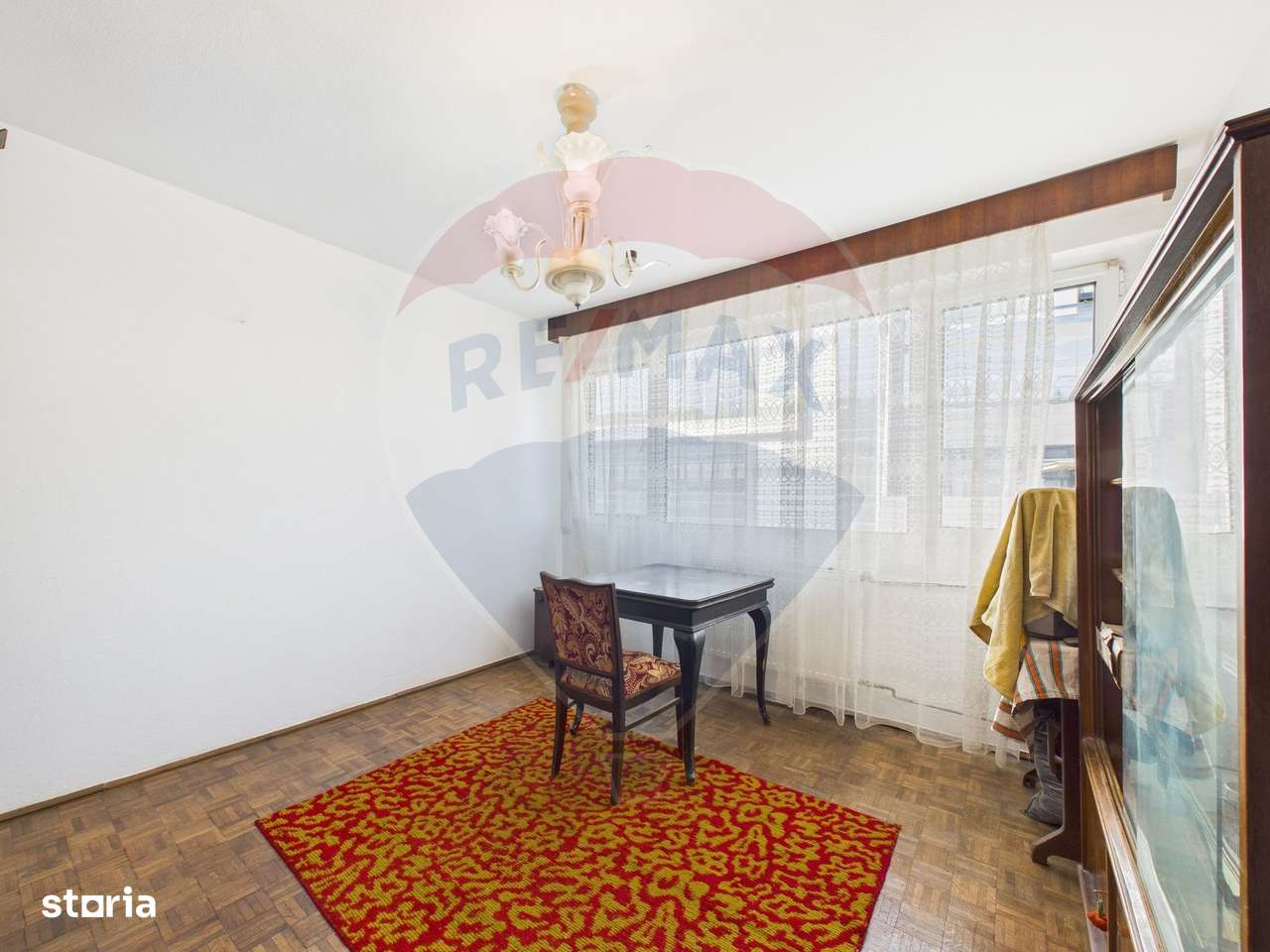 Apartament cu 2 camere de vânzare în zona Eroii Revolutiei - Imagine principală: 3/17