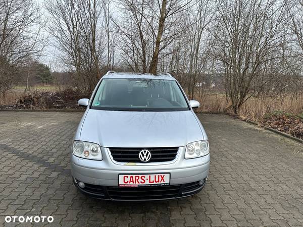 Volkswagen Touran 2.0 TDI Highline - 1