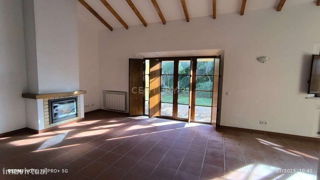 Moradia T2, em banda com terraço e jardim - Grande imagem: 5/28