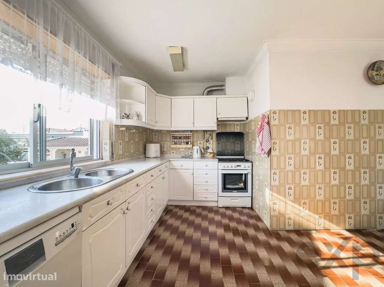 Oportunidade rara numa das localizações mais valorizadas de Fernão Fer-10