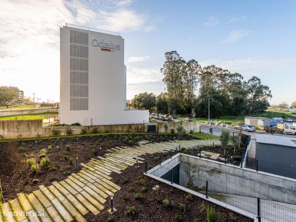 Apartamento T1 convertido em T2, inserido condomínio fechado - Empr...-33