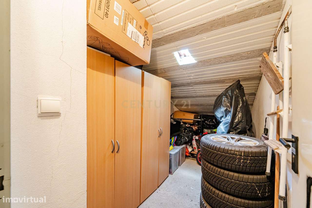 Apartamento T3 em Santa Marta do Pinhal / Corroios / Seixal.-26