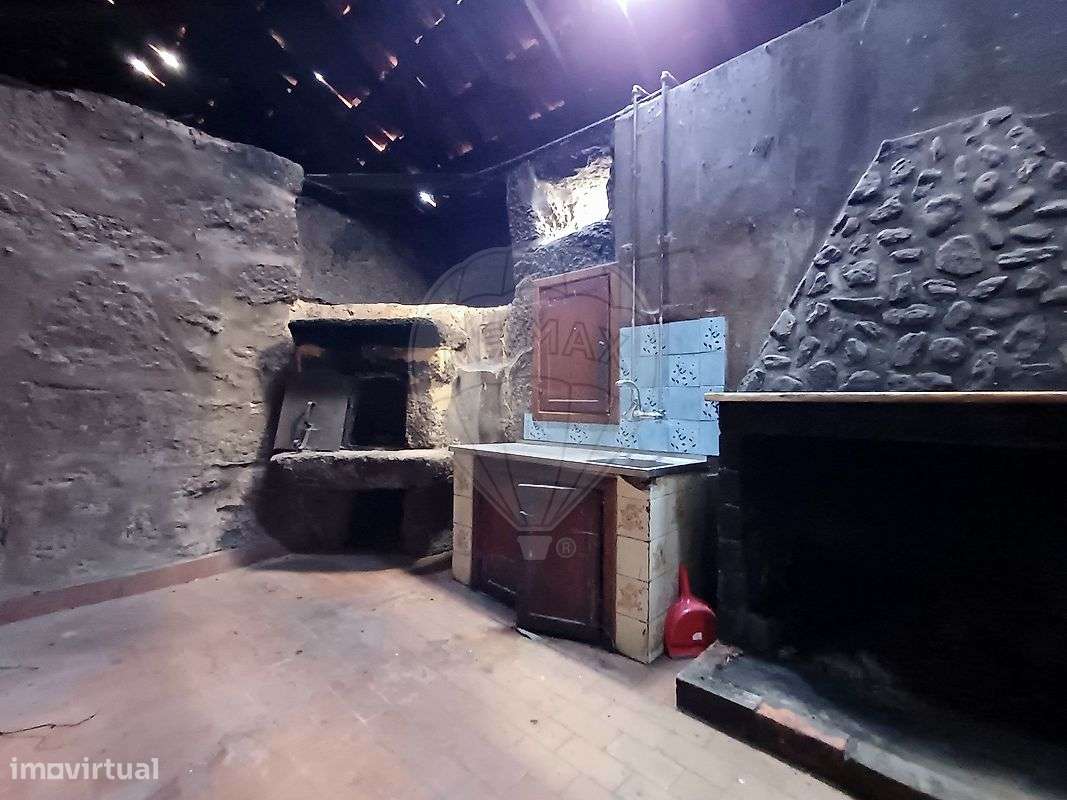 Moradia T4 para venda-8