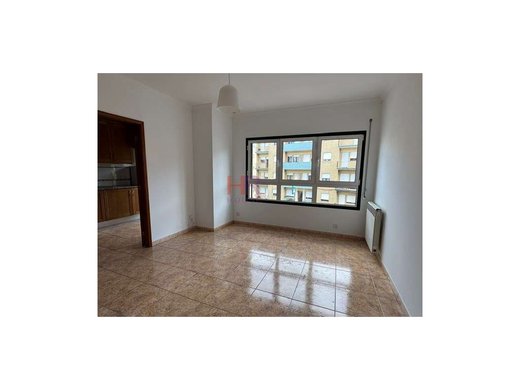 Apartamento T2 renovado com área útil de 62m² em Eiras, Coimbra. Id...-0