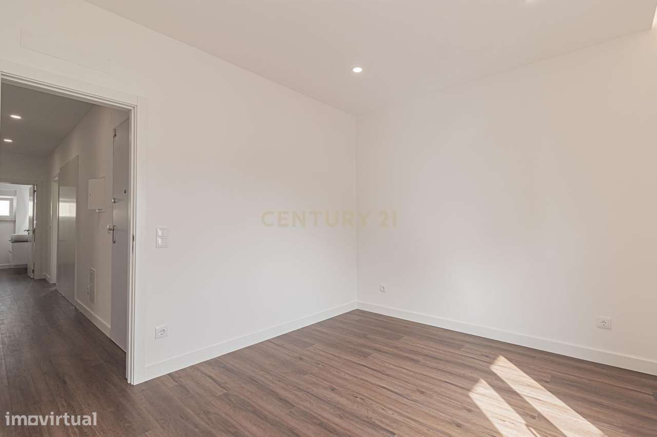 Apartamento T2 totalmente remodelado na Cruz de Pau, a 5 min. do combo - Grande imagem: 5/20