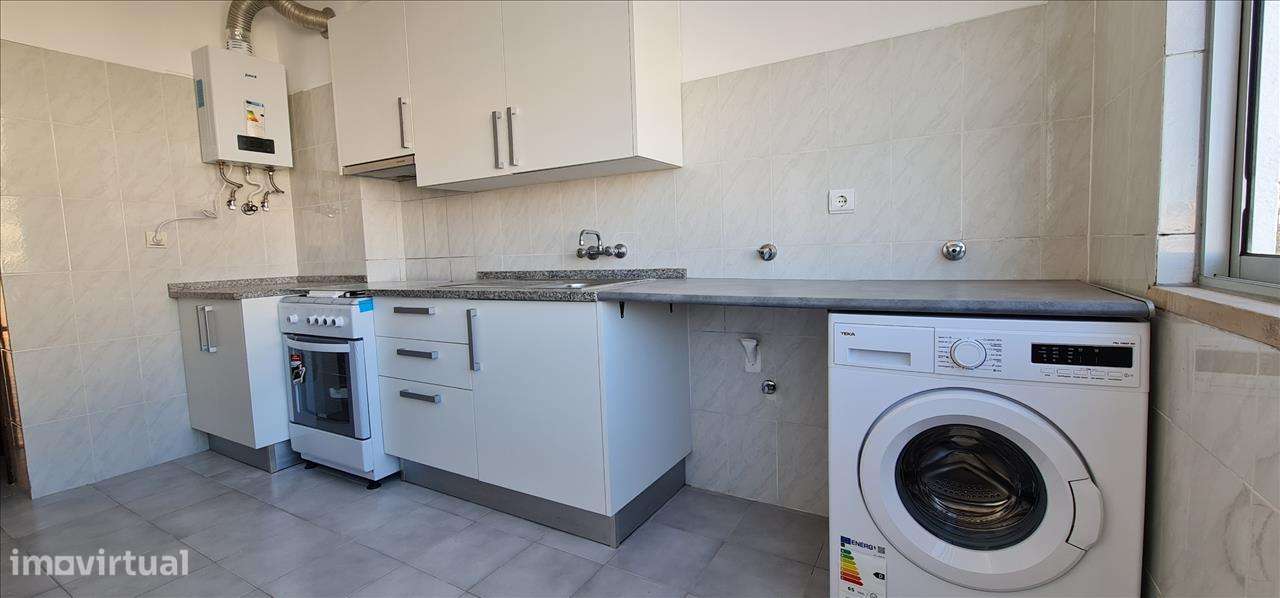 Apartamento T2 com 94m2 - Grande imagem: 5/19