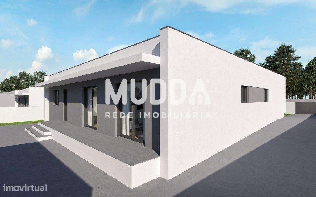 Moradia T3 térrea isolada em Travanca - Santa Maria da Feira-3