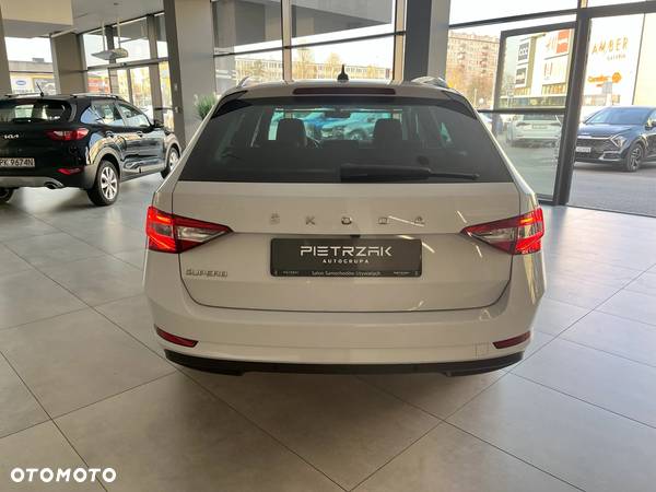 Skoda Superb 1.5 TSI Ambition DSG - 5