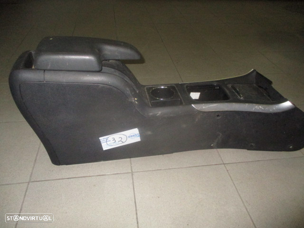 Apoio De Braço A1696800050 MERCEDES W245 B 2007 - 5