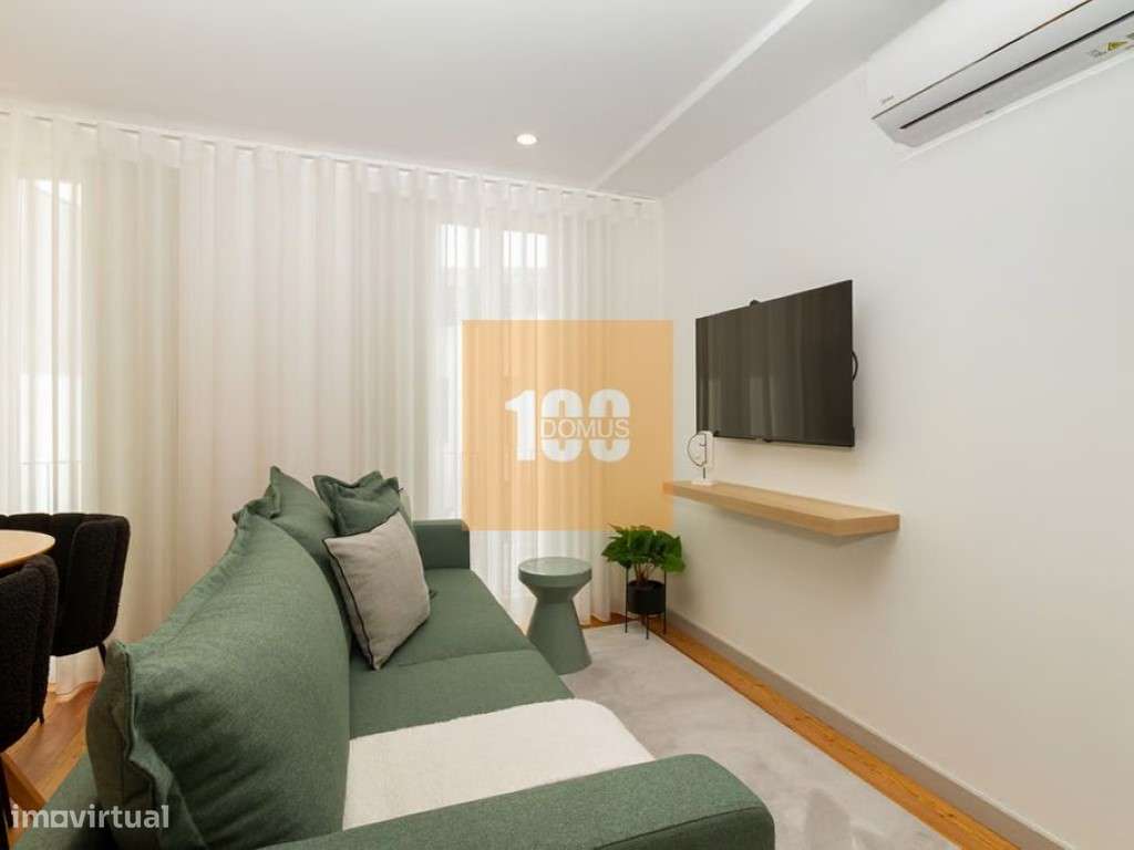 T1 na Baixa do Porto - Rua da Vitória - Grande imagem: 2/22