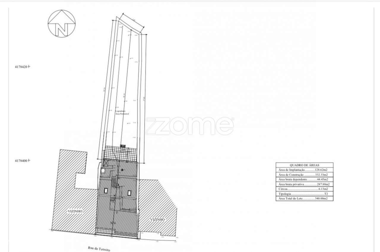Moradia T2+1 Renovada a 100m do Mar – São Roque-36