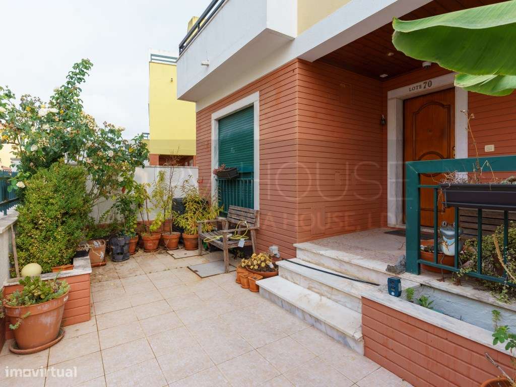 Moradia Duplex V5 duplex com Garagem Algueirão-50