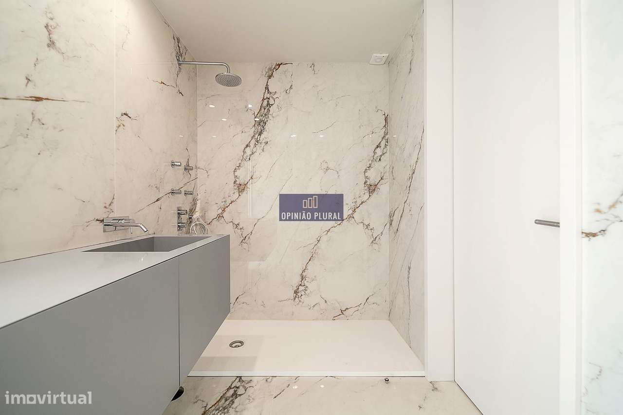 Espaçosa Moradia T4 com Escritório e Piscina - Pronta a Habitar-14