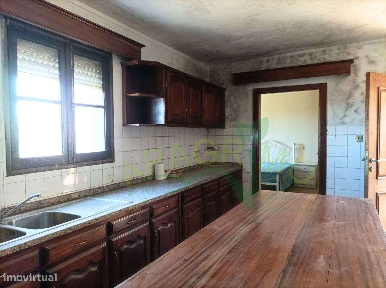 Moradia T6 com espaço exterior em Bebeses - Grande imagem: 5/19