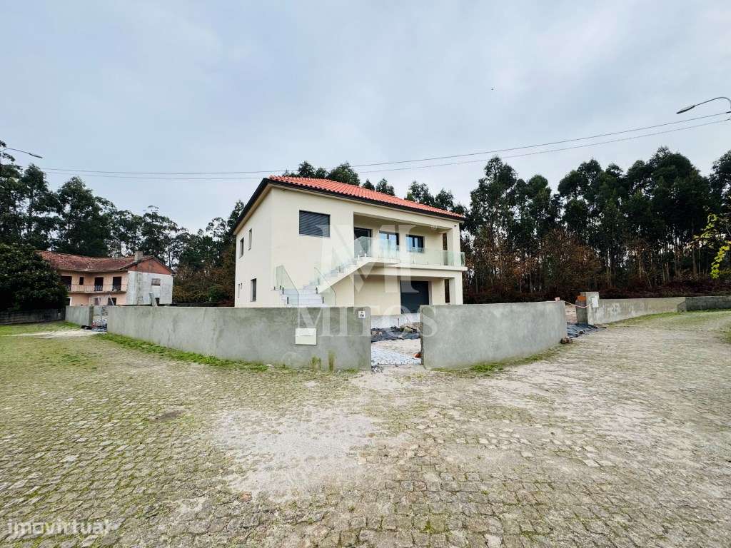 Moradia T3+T1 para venda em Subportela - Grande imagem: 3/28