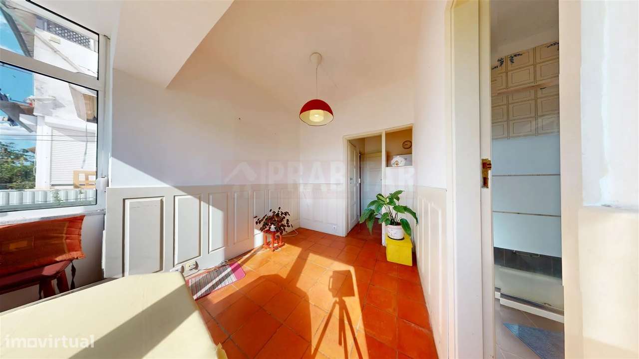 Apartamento T2 com Terraço e Anexo | Olivais-6