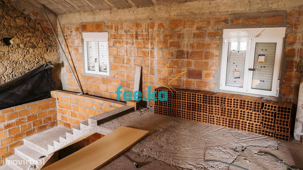 Moradia em Banda com Logradouro-13