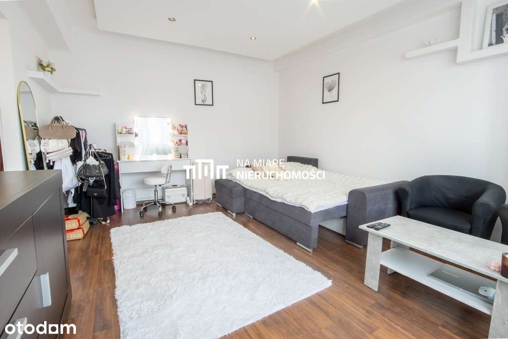 Kawalerka lub 2 pokoje, Oddzielna Kuchnia, Parking-2