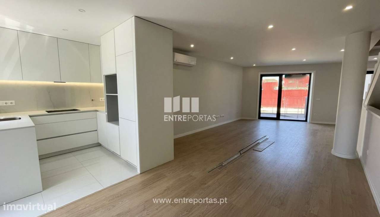 Venda de Apartamento T3 duplex, próximo do parque da cidade, Póvoa d - Grande imagem: 1/18