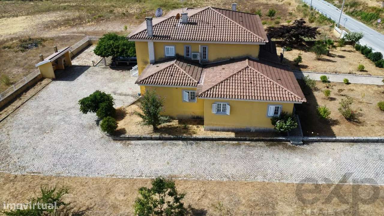 Casa Espaçosa em Valtorno: 6 Quartos Para a Sua Família! - Grande imagem: 2/28