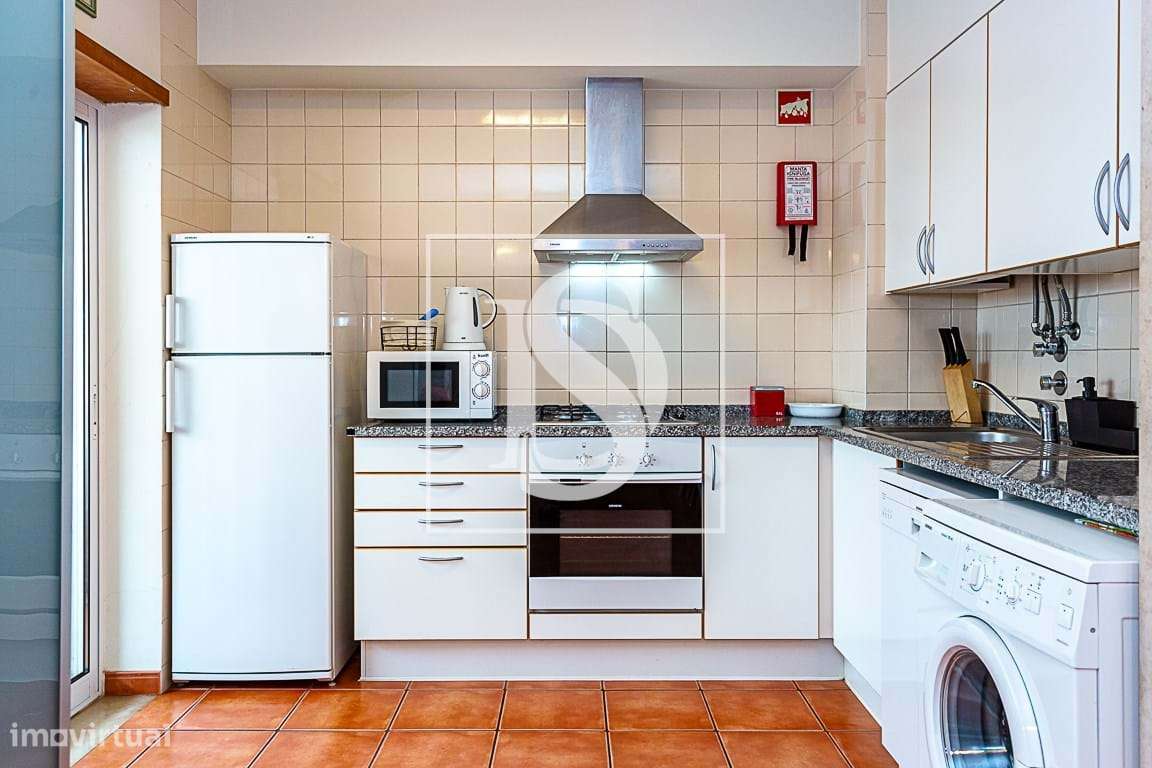 Apartamento T2 com piscina-13