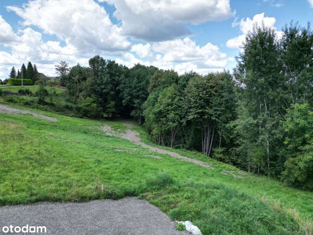 Działka budowlana 8 arów w spokojnym miejscu.-9