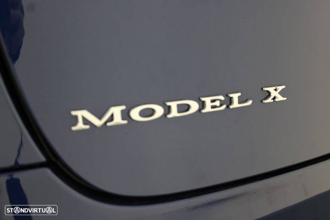 Tesla Model X 75D - 39