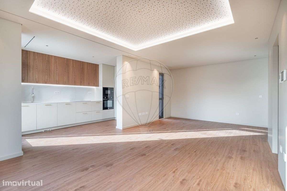 Moradia T3 Única em Airó, Barcelos-5