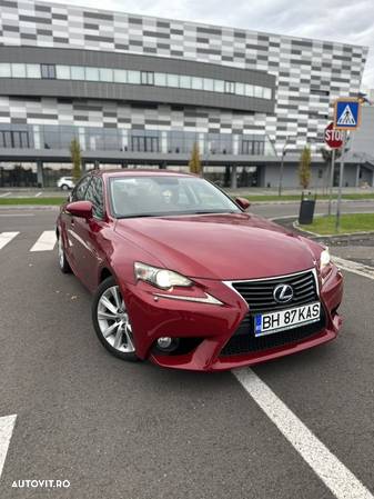 Lexus Seria IS 300h Style Edition - 1