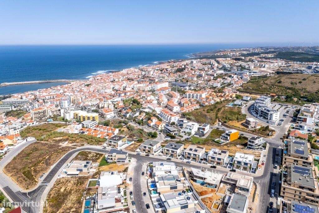 Moradia T4 de Luxo com Vista Mar: O Seu Refúgio Na Ericeira!-16