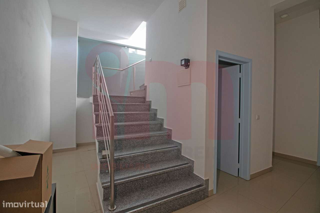 Loja  Venda em Negrelos (São Tomé),Santo Tirso-5